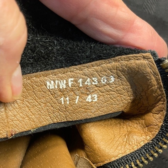 Born Black Leather Ankle Booties Side Zip Comfortable Block Heel Size 11 - Picture 8 of 8